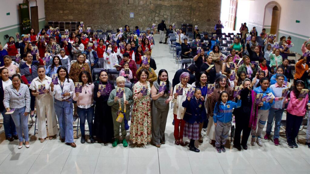 HUAMANTLA FUE SEDE DE LA LECTURA PÚBLICA CORAL “TLAXCALA LEE A LAS MUJERES 2026”