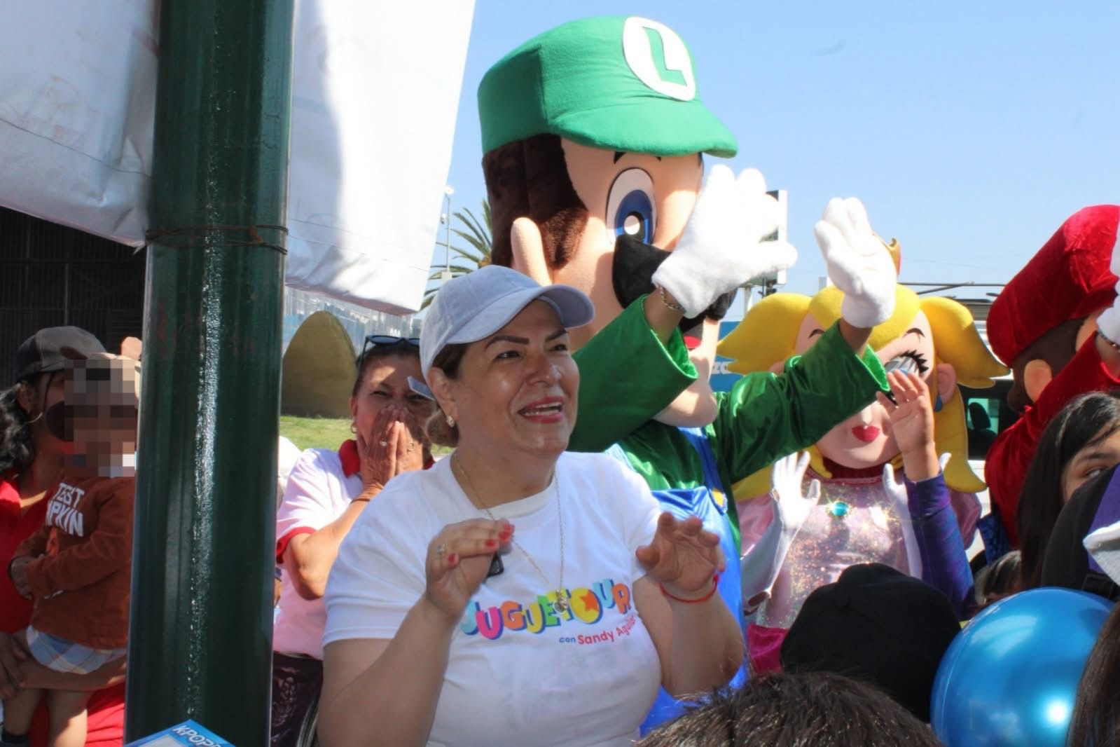 Realiza Sandy Aguilar “JugueTour” en Apizaco