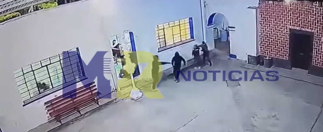 Sujetos armados profanan la iglesia de Cuauhteluloan y se llevaron al Santísimo