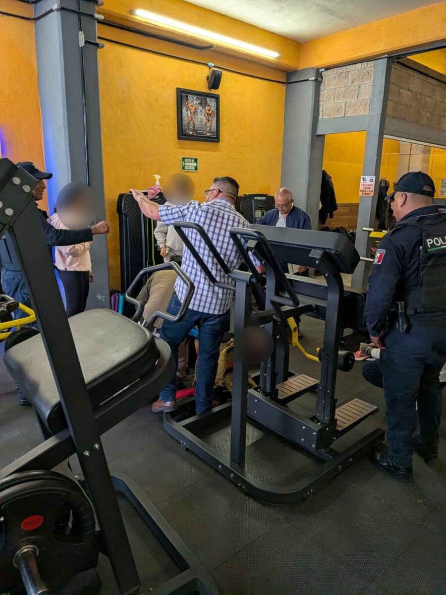 Atienden cuerpos de seguridad reporte de persona lesionada en gimnasio de Huamantla