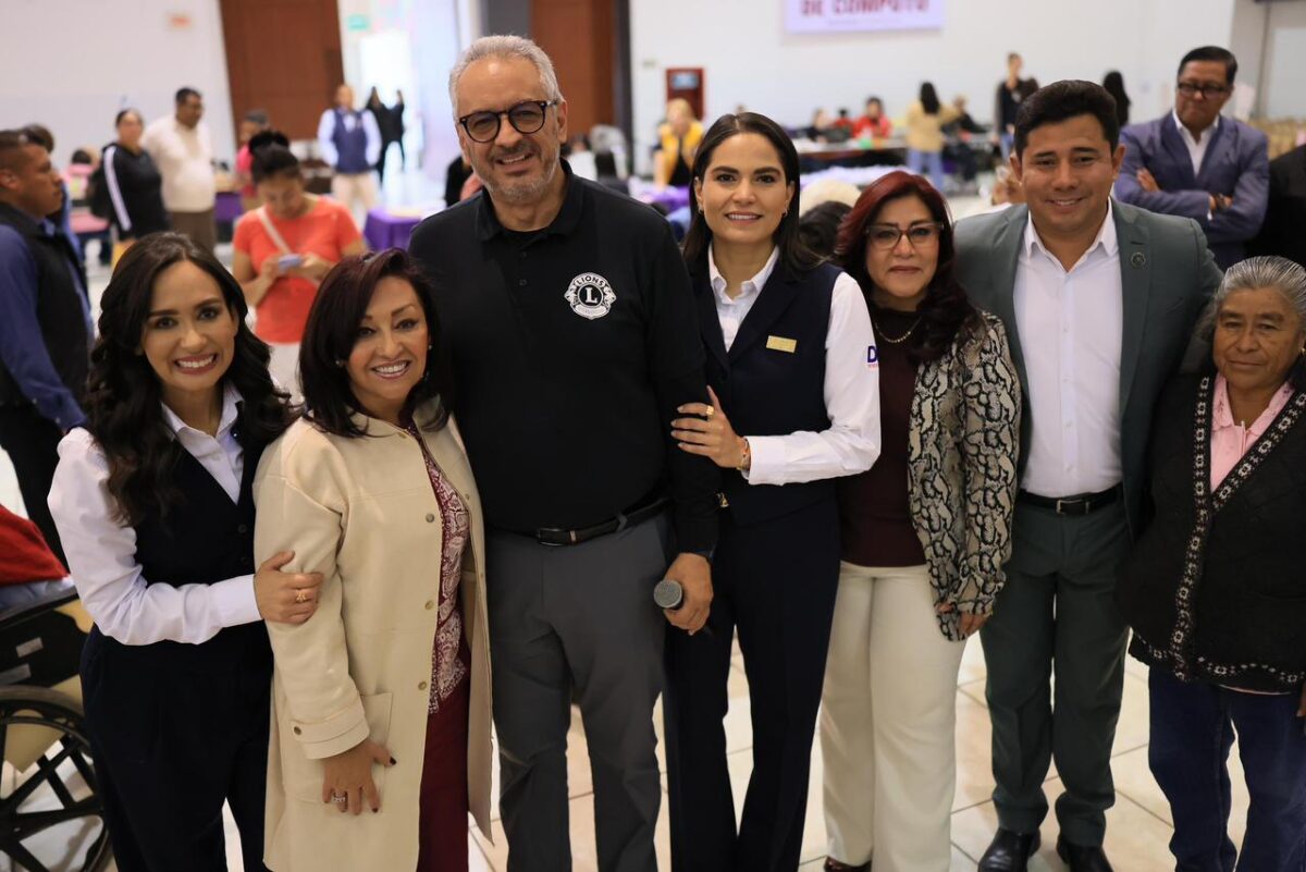 La titular del Ejecutivo Lorena Cuéllar Cisneros destacó que la entrega de 21 mil lentes reacondicionados en tres años promueve la equidad en el acceso a la salud visual