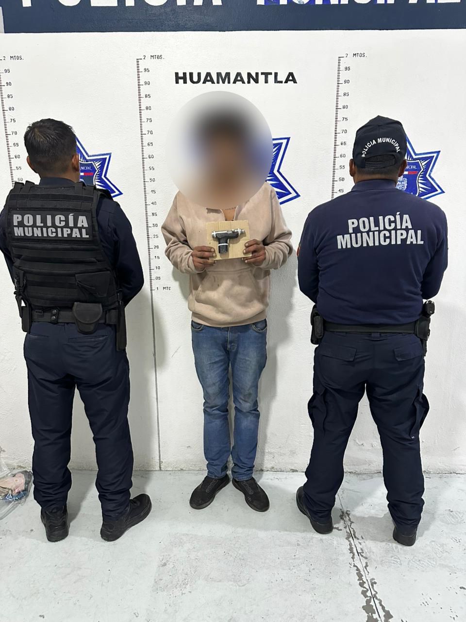 Asegura Policía Municipal a masculino por portación de arma de fuego en Huamantla