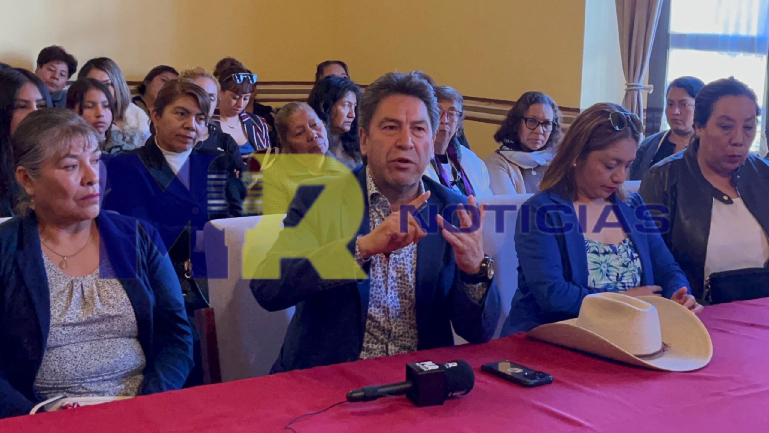Lorena Cuéllar debe responder a la democracia y no a intereses de grupo: RVC