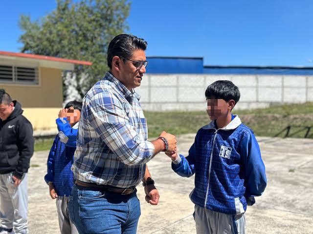 Policías de Tetla golpean estudiantes; buscarían inhibir continuidad del BTED