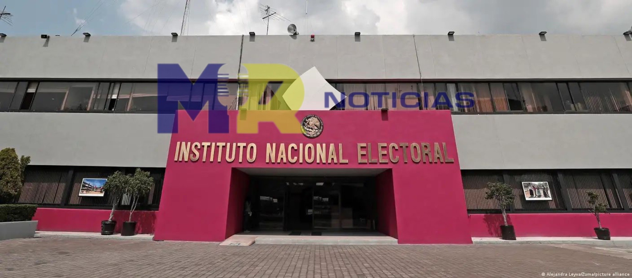 Fallas en plataforma de CENEVAL obligan a reprogramar examen del Concurso Público 2026 del SPEN