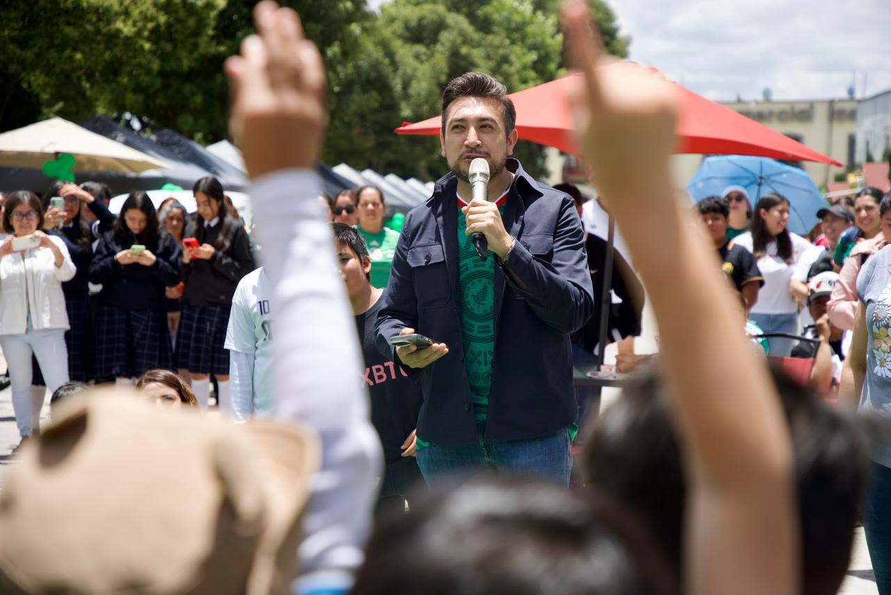 EL PARQUE JUÁREZ SE CONVIERTE EN UNA GRAN FIESTA FUTBOLERA PARA LAS FAMILIAS HUAMANTLECAS