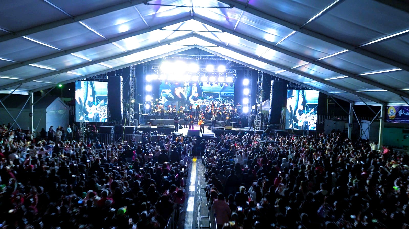 Feria de Chiautempan rompe expectativas; miles abarrotan el primer fin de semana