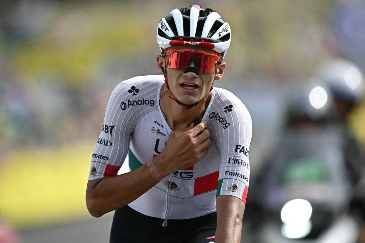Isaac del Toro recupera terreno y ya es tercero general en el Tour de Francia luego de 15 etapas