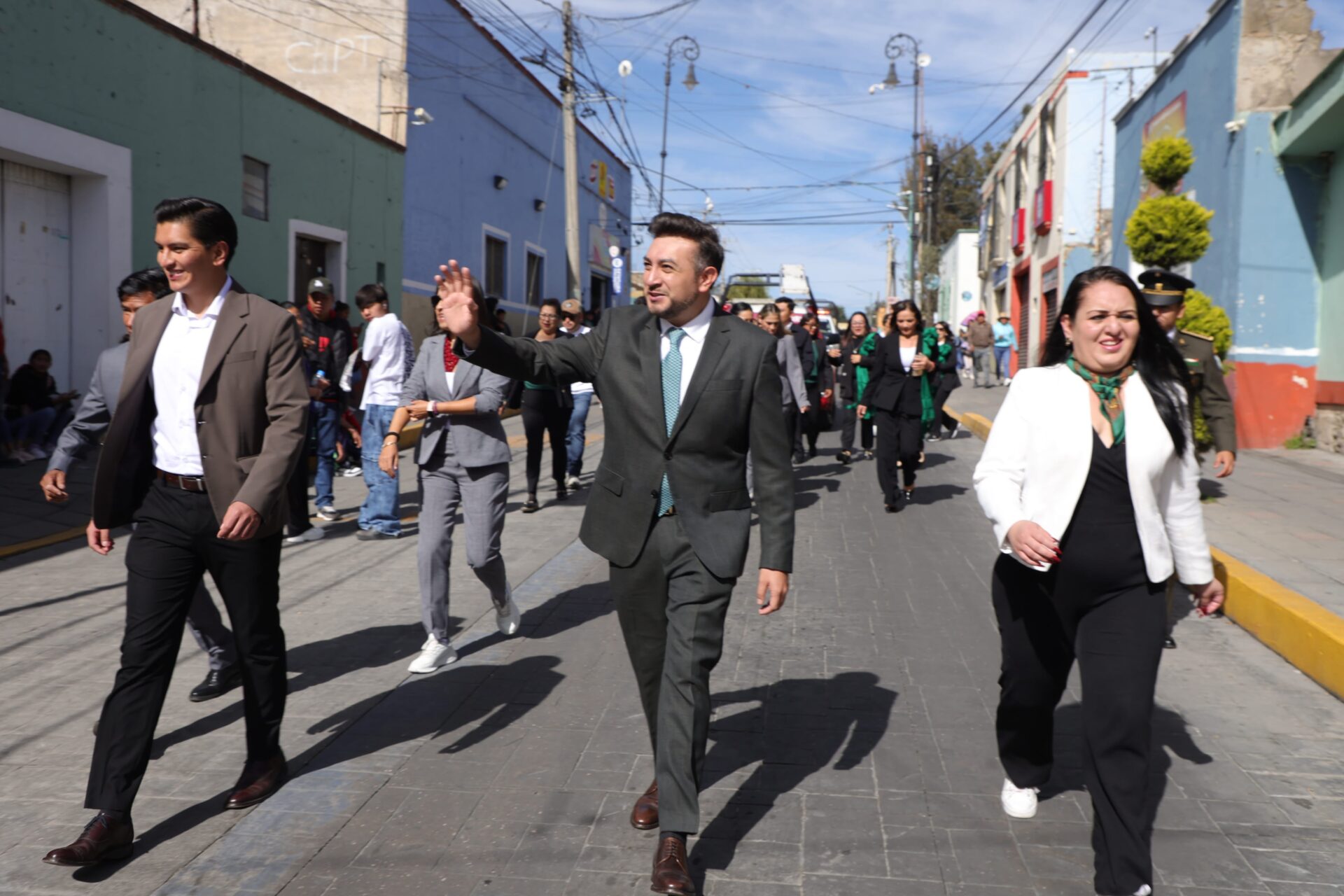 HUAMANTLA CELEBRA CON ORGULLO EL DESFILE CÍVICO POR LA INDEPENDENCIA DE MÉXICO
