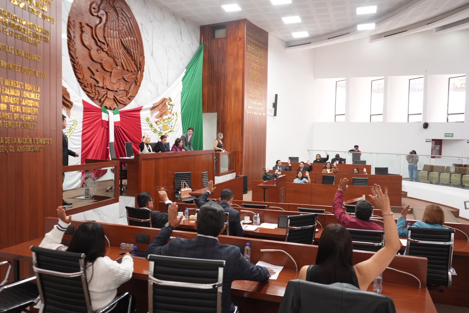 Aprueba LXV Legislatura desincorporación y enajenación de tres vehículos de Natívitas