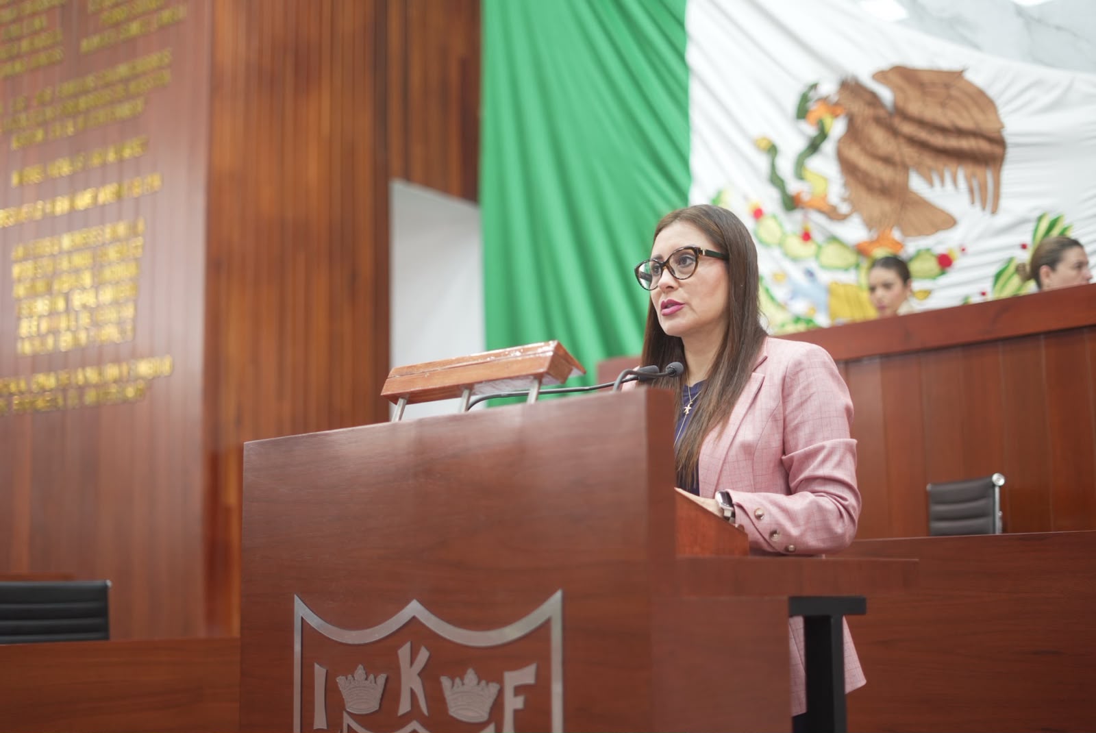 Propone Reyna Flor Báez reformar la Constitución de Tlaxcala, en materia de simplificación administrativa