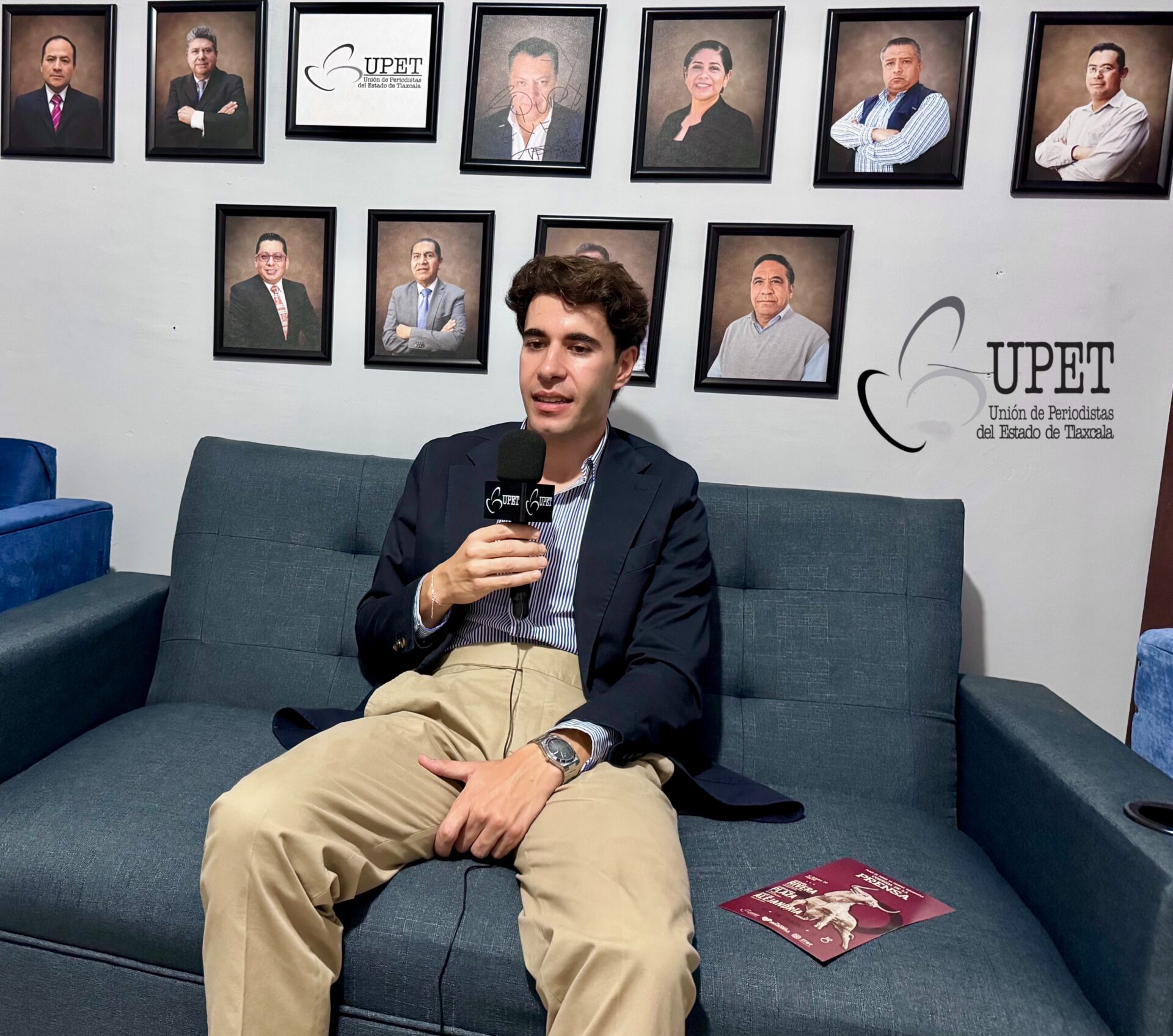 El matador Fernando Plaza reconoció la labor de los ex presidentes de la UPET que han dado continuidad a este festejo que está próximo a encarar por primera vez en su vida. Lo hizo en la galería de los ex presidentes. Imagen: UPET